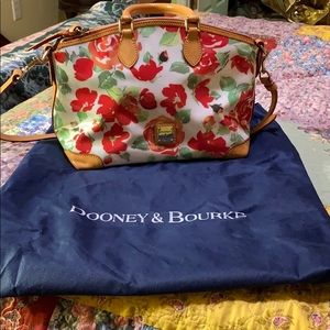 Dooney & Bourke purse